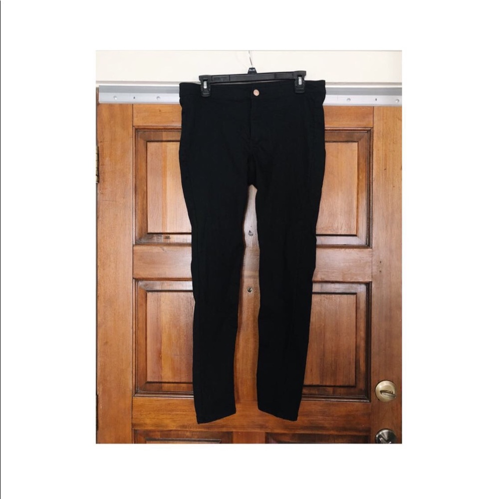 Black Cropped Skinny Jeans